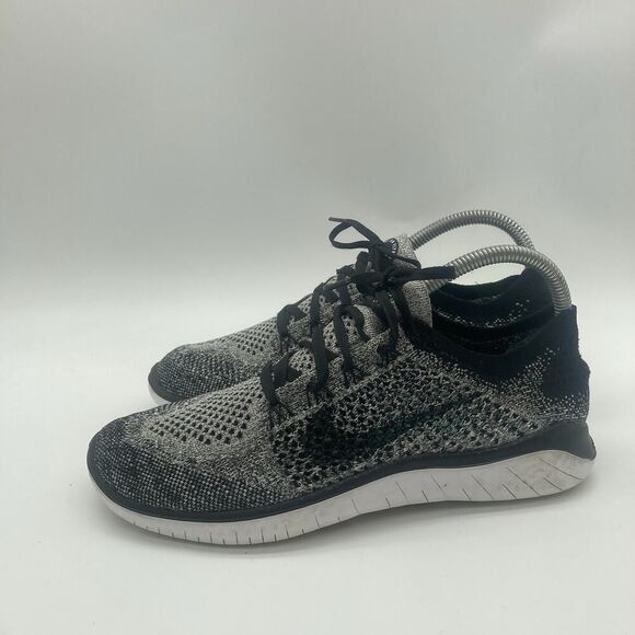 Mens Size 7 Nike Free Run Flyknit Oreo White Black Running Sneakers 942838-101 - Picture 4 of 8